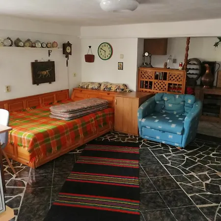 Holiday home Vila Chasovnikarov *